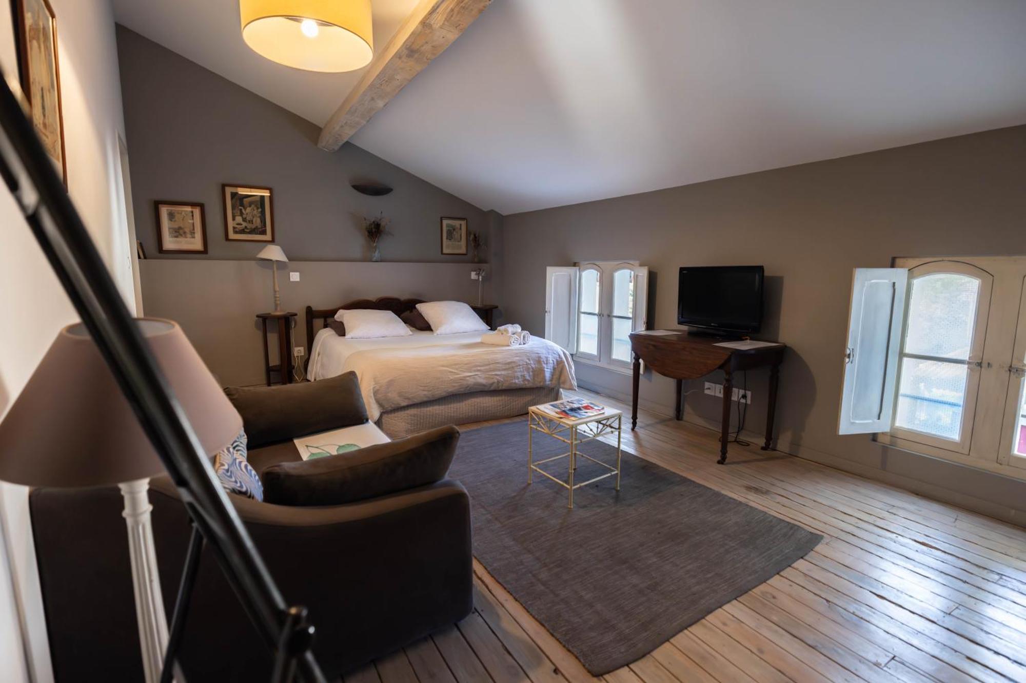 Domaine Castell De Bles Bed & Breakfast Saint-Genis-des-Fontaines Ruang foto