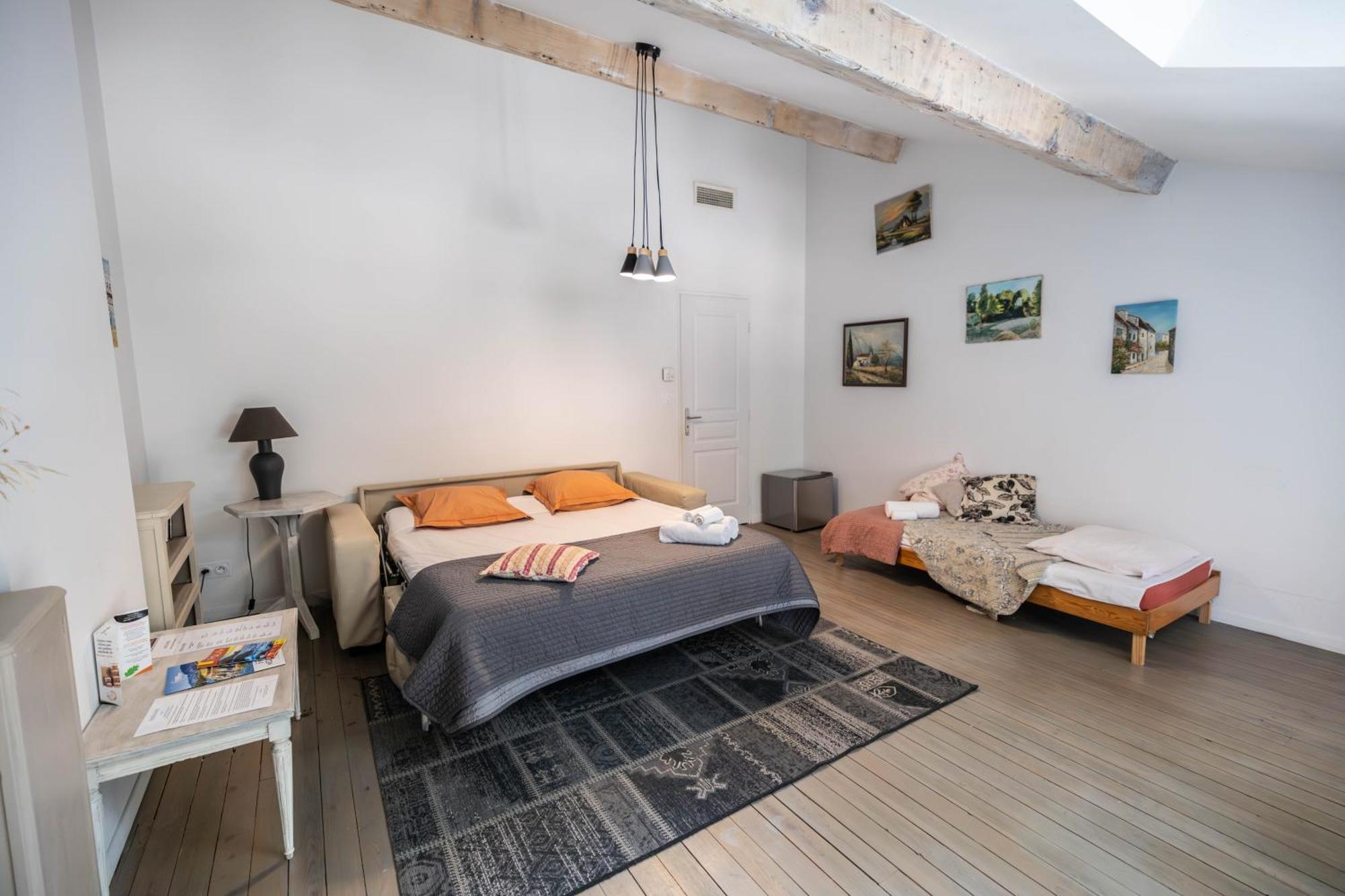 Domaine Castell De Bles Bed & Breakfast Saint-Genis-des-Fontaines Ruang foto