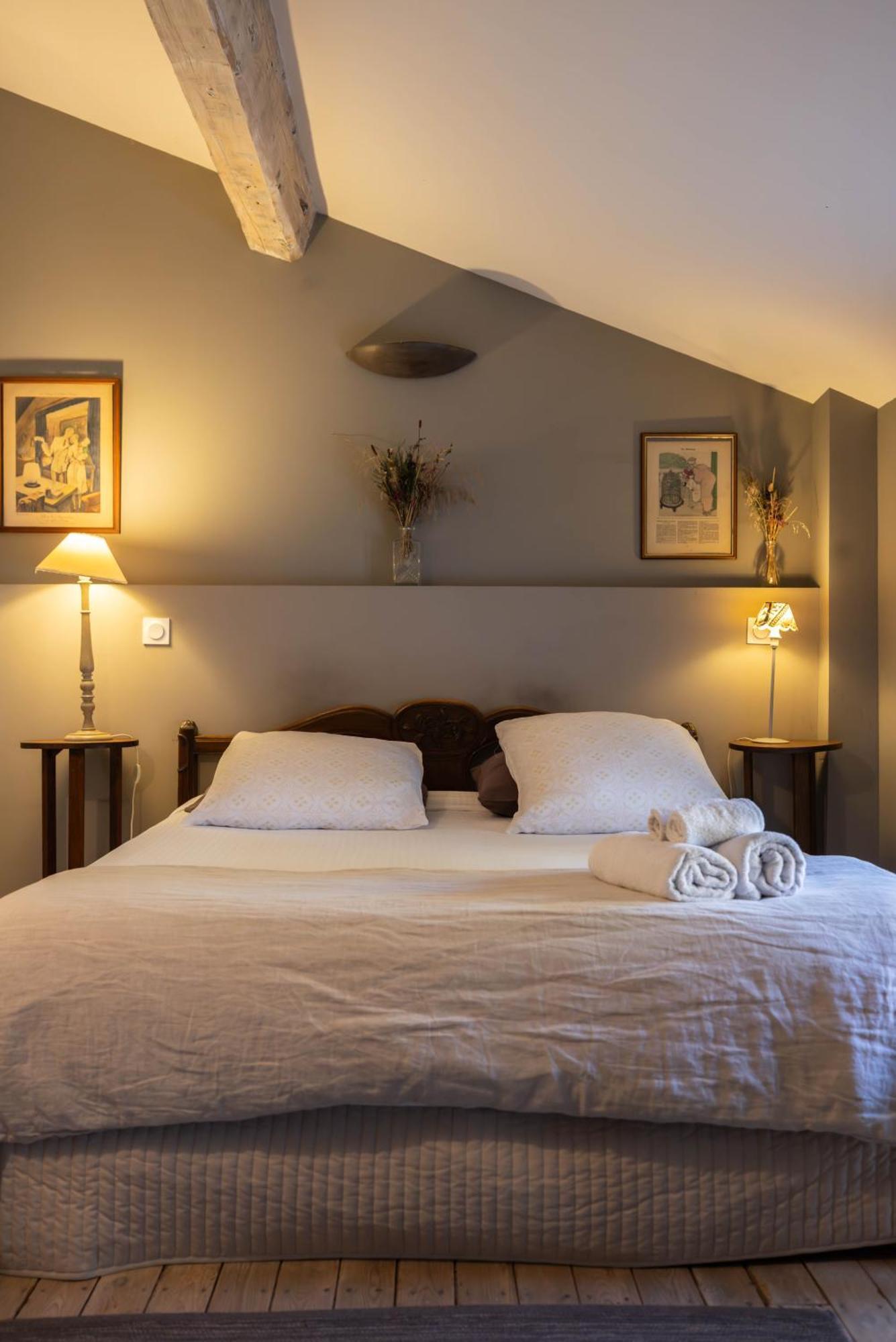 Domaine Castell De Bles Bed & Breakfast Saint-Genis-des-Fontaines Ruang foto
